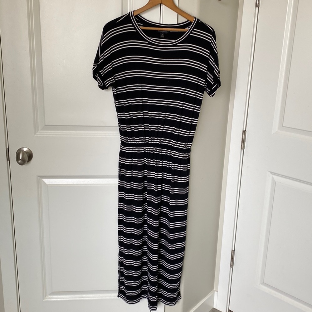 Banana republic factory maxi dress
